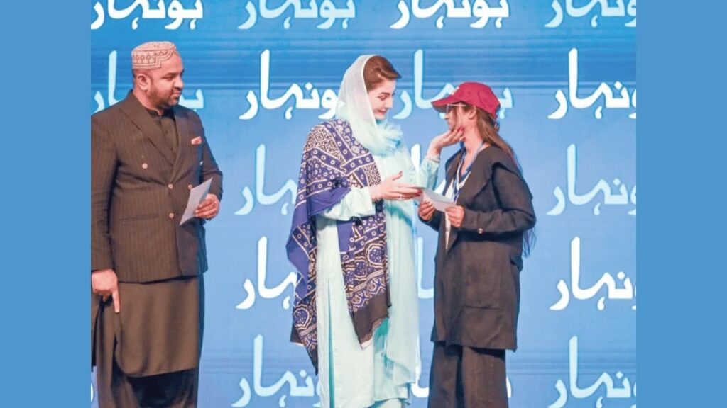 CM Maryam Nawaz to Expand Honhaar Scholarship Programme Nationwide